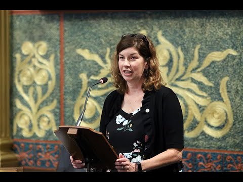 Rep. Cara Clemente Passes French-Canadian and Métis Heritage Week