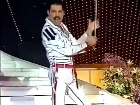 RAI IMPONE A FREDDIE MERCURY DI CANTARE IN PLAYBACK(NON CREDERETE ALLA SUA REAZIONE!!!)