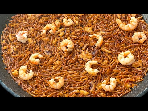 Fideuá de gambas y calamares