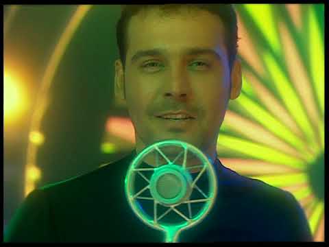 Şarkılar Güzelse Hala - Yaşar