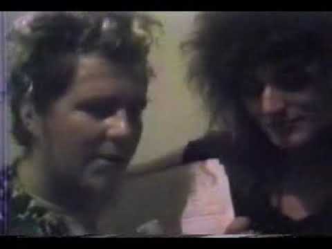 STEVO JENSEN, co-founder of THE VANDALS, discusses Joe Escalante's earliest plagiarism of his work.