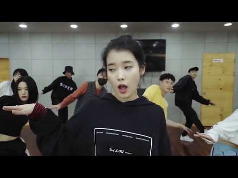 아이유(IU) : We Build This 삐삐(BBIBBI)'