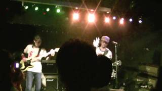 Lim Poo 09 11 01 07 High Speed On Ice