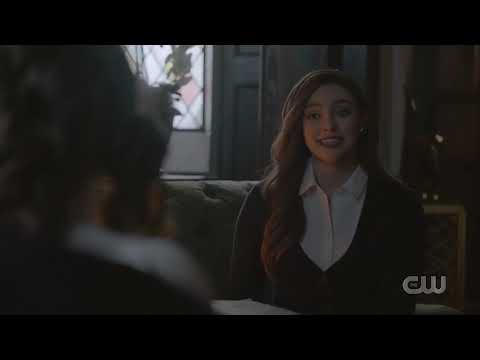 Legacies 1x15 Hope and Lizzie scene 3 Hope calms Lizzie down + Hope and Josie