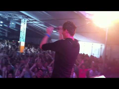 Sfeerimpressie Helders Fees 2013, GoedVout partyband: Hey Jude