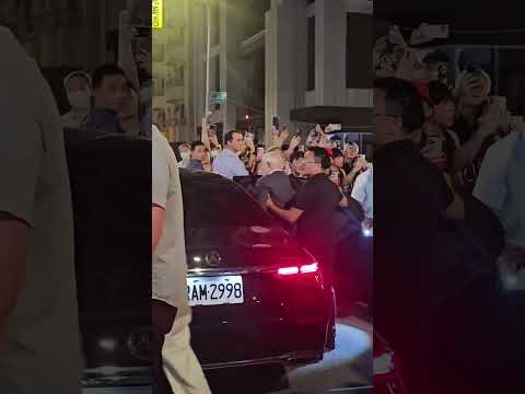 94岁高龄台积电创始人张忠谋罕见露面和回台的黄仁勋及家人吃晚饭！#张忠谋  #黄仁勋