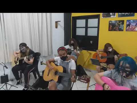 DANDO AULA - Marcela Veiga e Ananda - Eu Preciso Fugir Daqui (professor Ryan) LUZ DOS SONS