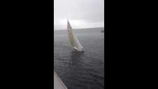 preview picture of video 'Dinah sails into Galway Docks'