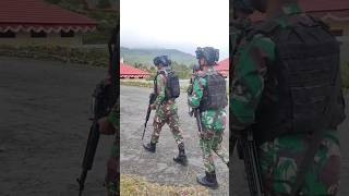 Download lagu TNI habis berbagi lanjut tugas patroli puncak jaya papua mp3