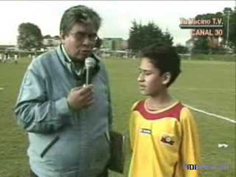 Joven Futbolista Colombiano