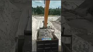 Download lagu Proses penambangan Pasir Silika yang keren mp3