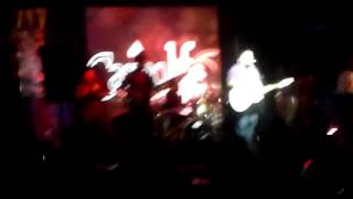 El Amor De Nosotros - Duelo