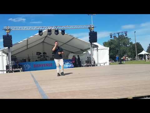 FONSIJA YANG - KOJ PUAS PAUB Live - HMONG RAP  (HMONG FRANCE FESTIVAL 2017)