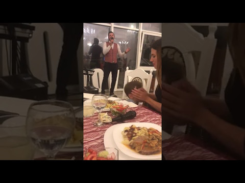 Atunci cand fiul tau se da mai tenor decat tine :) Otto & Noah Pascal