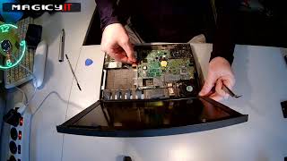 Video thumbnail for Lenovo ThinkPad X200 Disassembly by Magicy.IT Usługi informatyczne