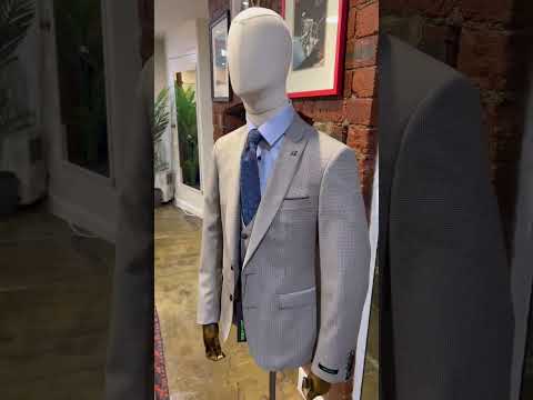 A quick formal composition from Danny, featuring Remus Uomo & Eton