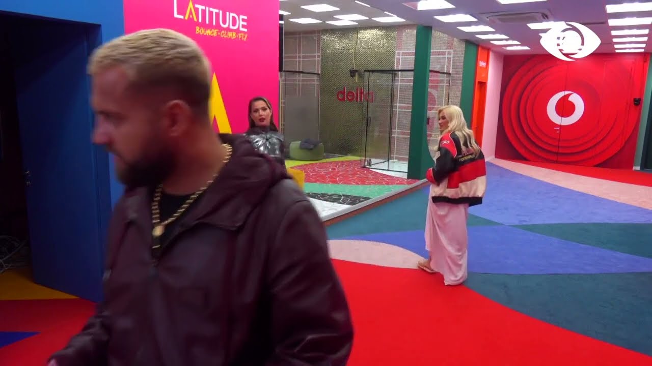 Olta tenton të puthë Luizin, ai e refuzon