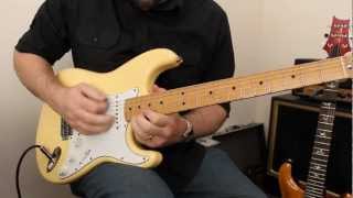 Download lagu Chris Brooks Guitar Quickies: Dm9 arpeggio with sweeps and pull offs mp3