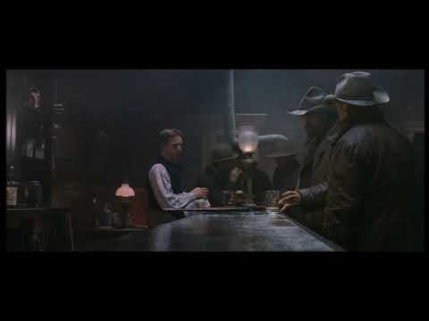 2003 Terra di confine  01  al saloon