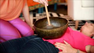 bols tibetains extrait celine peltier praticienne de massages aux bols tibétains