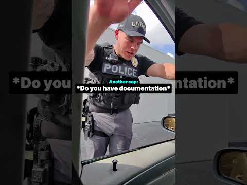 This cop might afraid of recording🥶 #usa