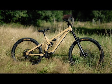 My new downhill/freeride bike - the ROSE Bikes Scrub (bike build & test at the Swatch Nines)