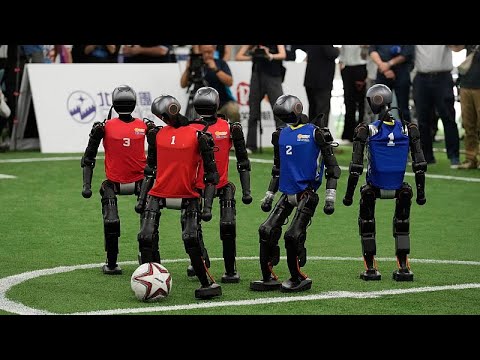 KI-gesteuerte Roboter bereiten sich auf erste Humanoide-Roboter-Weltspiele vor
