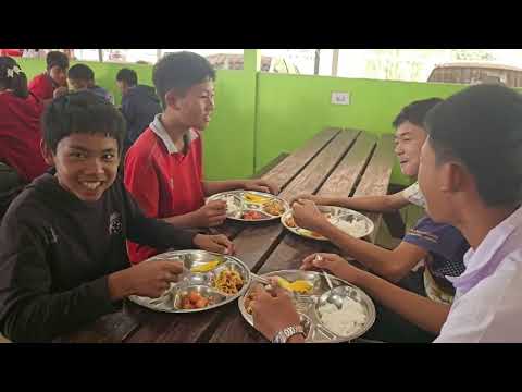 อาหารกลางวันสำหรับมัธยมศึกษาตอนต้น โรงเรียนบ้านทรัพย์มะนาว