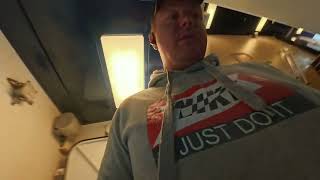 Furysto dienoraštis S02E27 plaukem i sala
