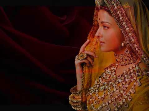 Aa Raha Hai Maza Teri Bahon Main   Kumar Sanu Alka Yagnik Romantic Song