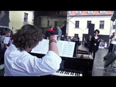 2013 06 29 Tribute to Petr Hapka - Lucie Bílá