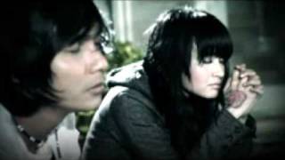 Download lagu Play - yang tlah pergi mp3 Download lagu Play - yang tlah pergi mp3