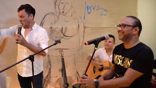 Un Camino Lejano Lyrics English Translation