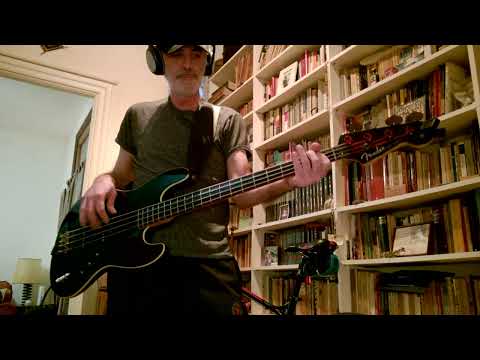 Rezando Solo - Indio Solari & LFDAA [Bass Cover]