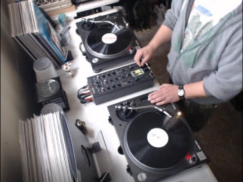 100% Vinyl Tech House & Minimal DJ Mix Set