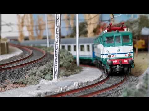 E424 con Regionale Novara-Domodossola - 2002 [Fermodellismo scala H0]