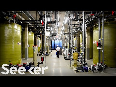 Giant Flow Batteries Could Power Your City in the Future