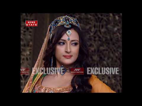 TV actress Pankhuri reached parlor for hair spa