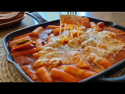 [Korean food] Cheese Tteokbokki Recipe - The Best and Easy Spicy Cheese Korean rice cake recipe