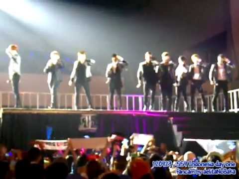[FANCAM] 120427 SS4 Indonesia day one - Uri (cut)