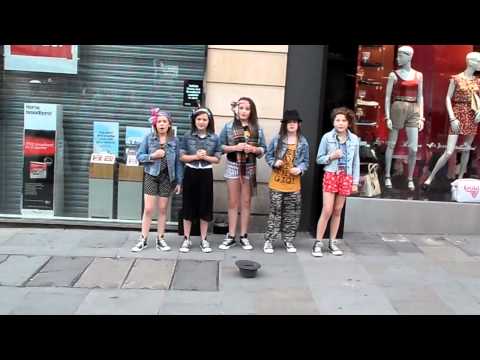 The Peppermints - 9/8/2011 Busking in Newcastle