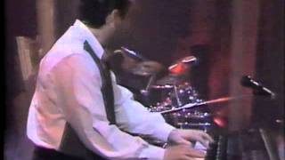 Huey Lewis &amp; the News &quot;Small World&quot; 1988 Diamond Awards
