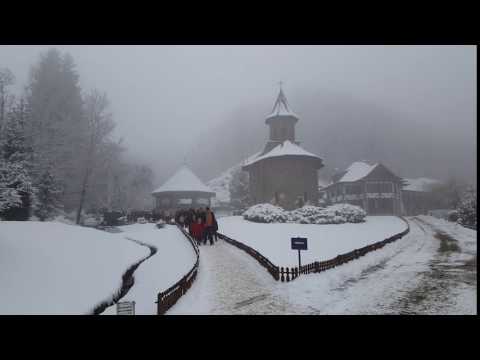 Imagini cu Mănăstirea Prislop din 2016 - 2017. Locul părintelui Arsenie Boca