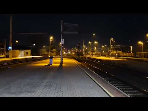 Einfahrt des InterCityExpress 1202 "Ski-Express Tirol" am 04.03.2023 in Wörgl Hbf