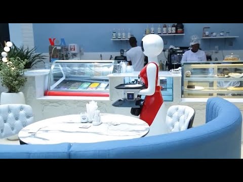 VOA - ROBOT PELAYAN TANDAI DIMULAINYA ERA RESTORAN OTOMATIS DI AFRIKA