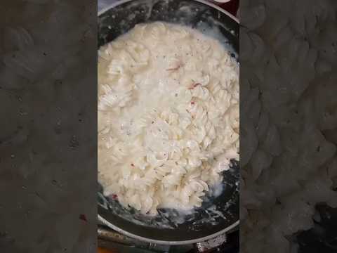 " White Sauce Pasta" 🦪🍝.