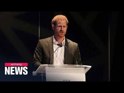 イギリスのハリー王子、イギリスで最後の王室の義務を始める。 (British Prince Harry starts final royal duties in UK; says he wants ...)