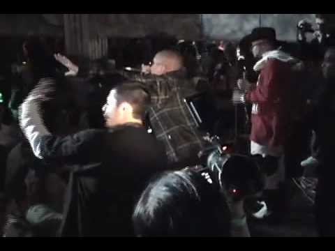 X-Bitch   D feat.Chingo Bling