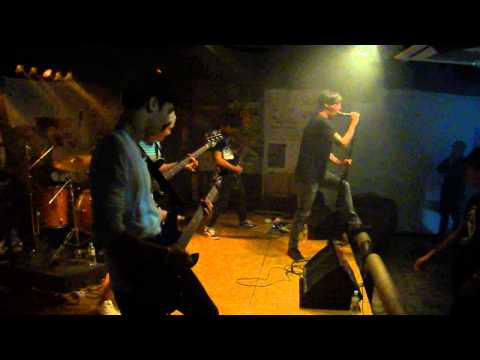 20131013 Pariah - Intro, Lucas
