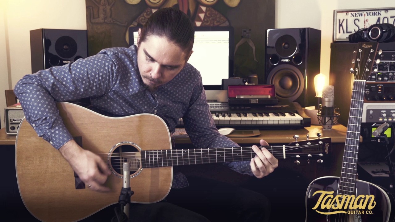 Tasman Captain TA200-E Dreadnaught Acoustic/Electric Guitar w/Case